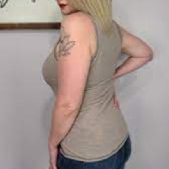 Joie, Ribbed Henley Gray Sleeveless Top - Picture 6 of 13